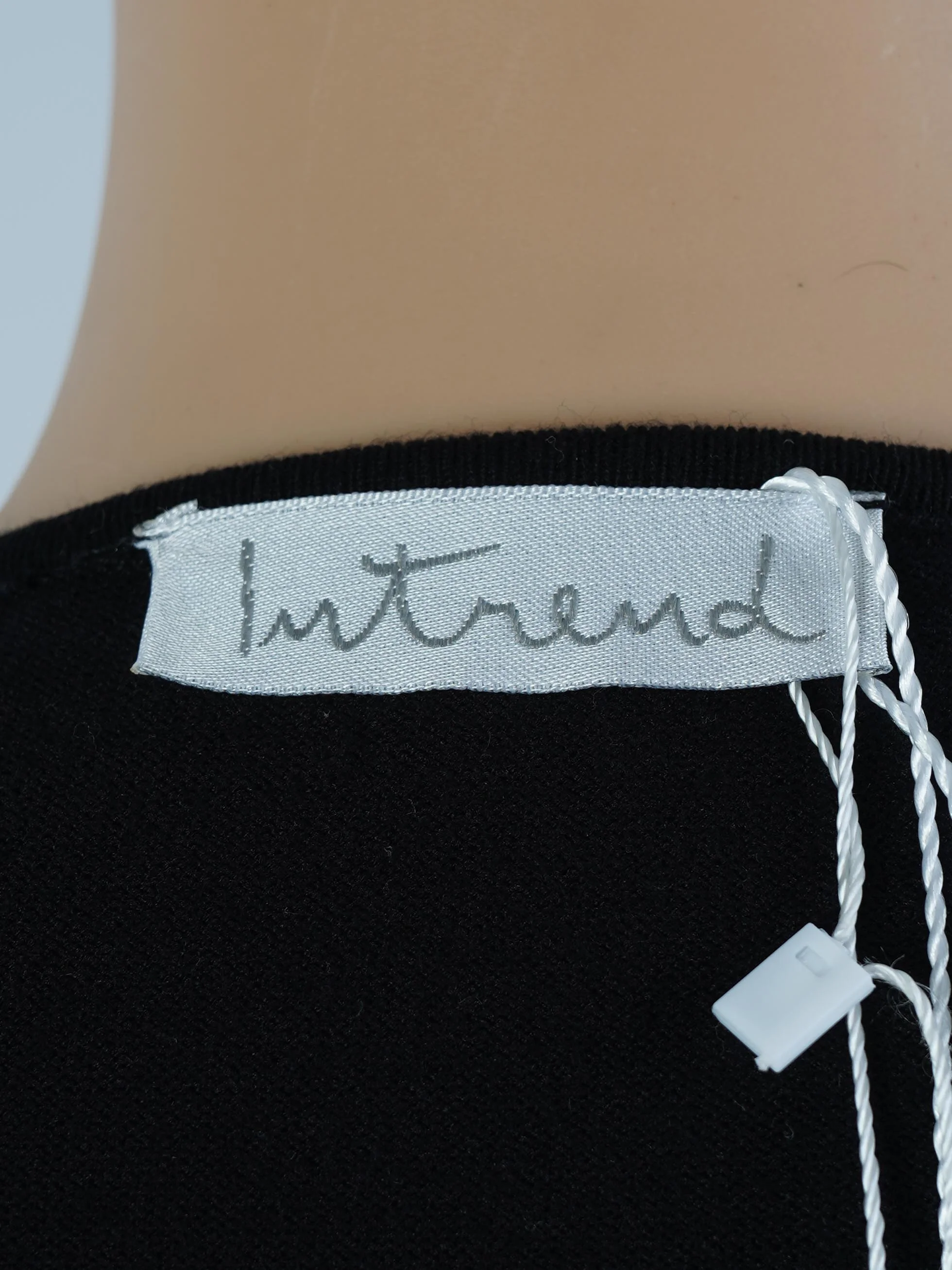 Intrend Black Viscose Pullover — 3