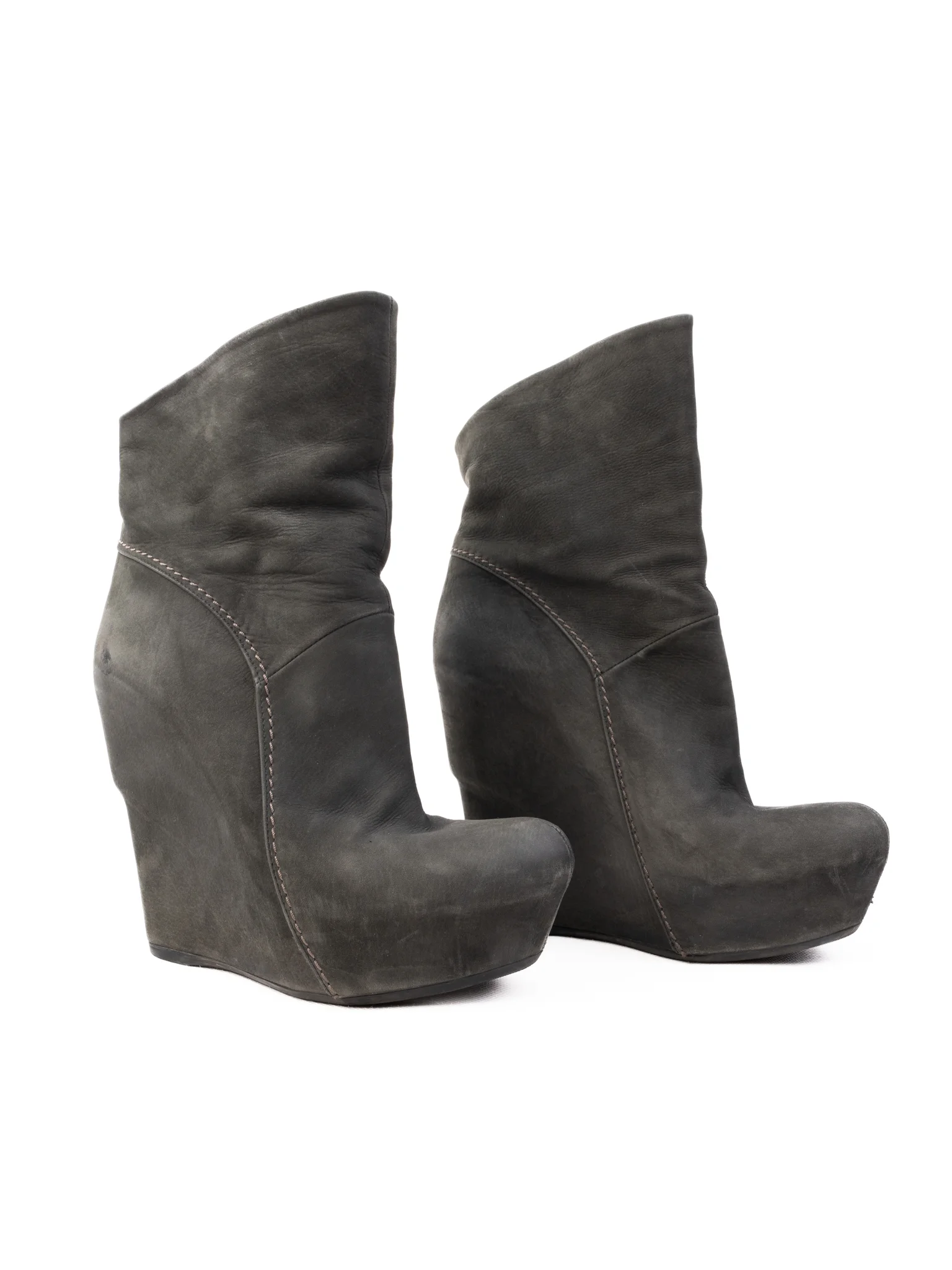 Vic Matie Gray Nubuck Ankle Boots — 3