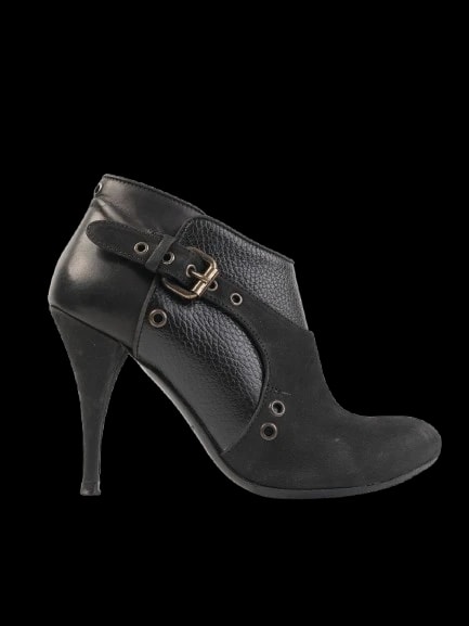 Alexander McQueen Black Leather Pumps — 1