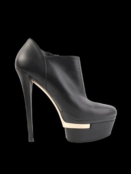 Lesilla Black Leather Boots — photo 1
